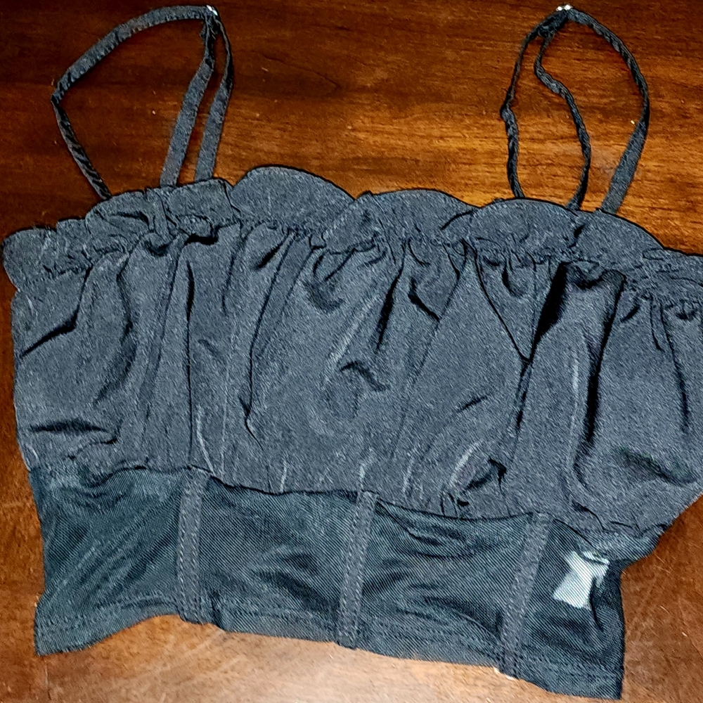 Med> BLK>TANK HALF SHIRT